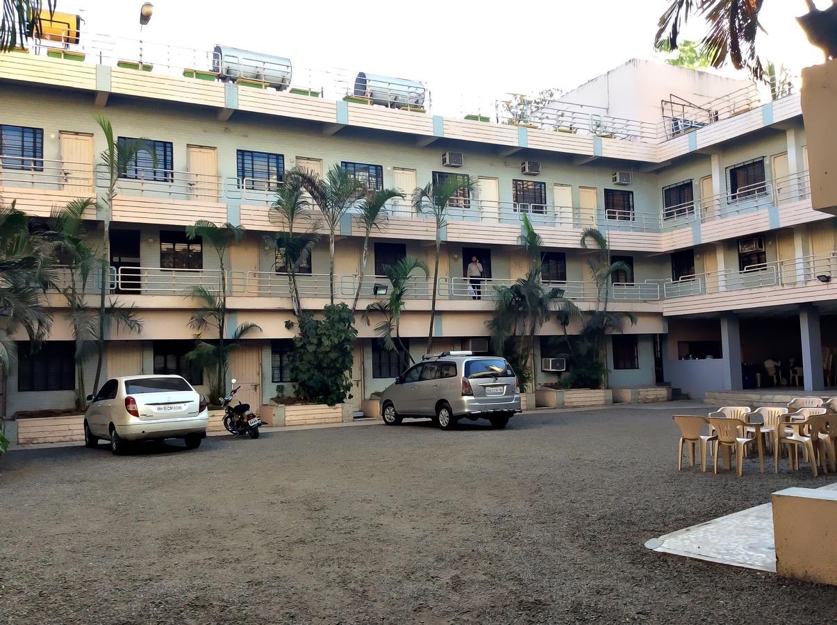Hotel Royale Heritage Nashik Exterior foto