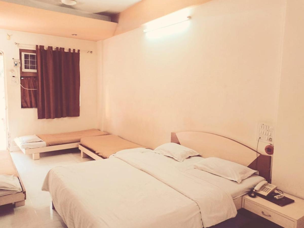 Hotel Royale Heritage Nashik Exterior foto